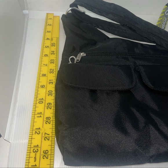 Travelon Anti-Theft Classic Crossbody Color: Black - Picture 3 of 6